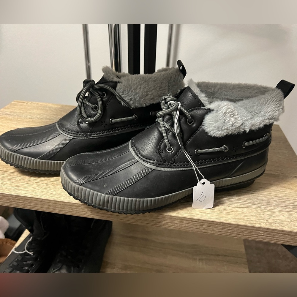 Jsport duck boots size 10